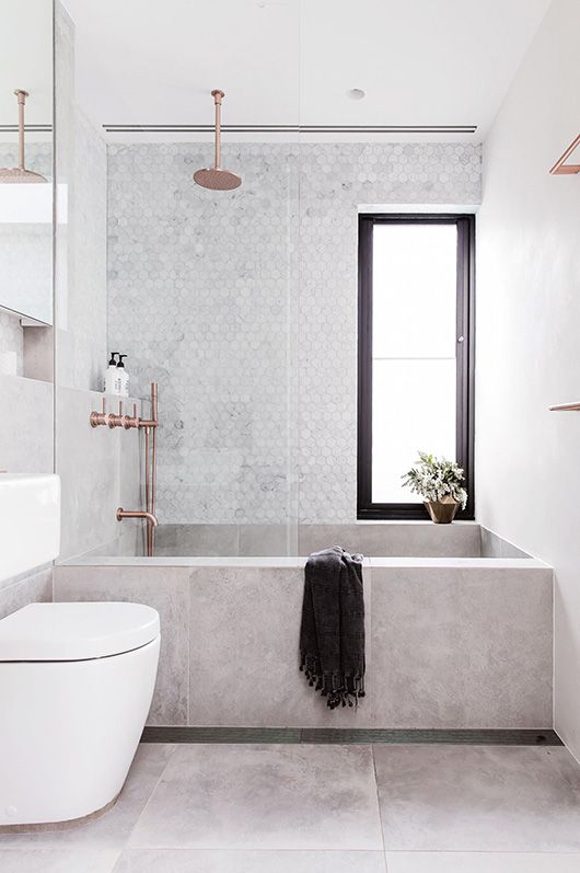 Banheira de Alvenaria - Banheira de tijolos e finalizada com porcelanato Banheira de Alvenaria - Banheira de tijolos e finalizada com porcelanato